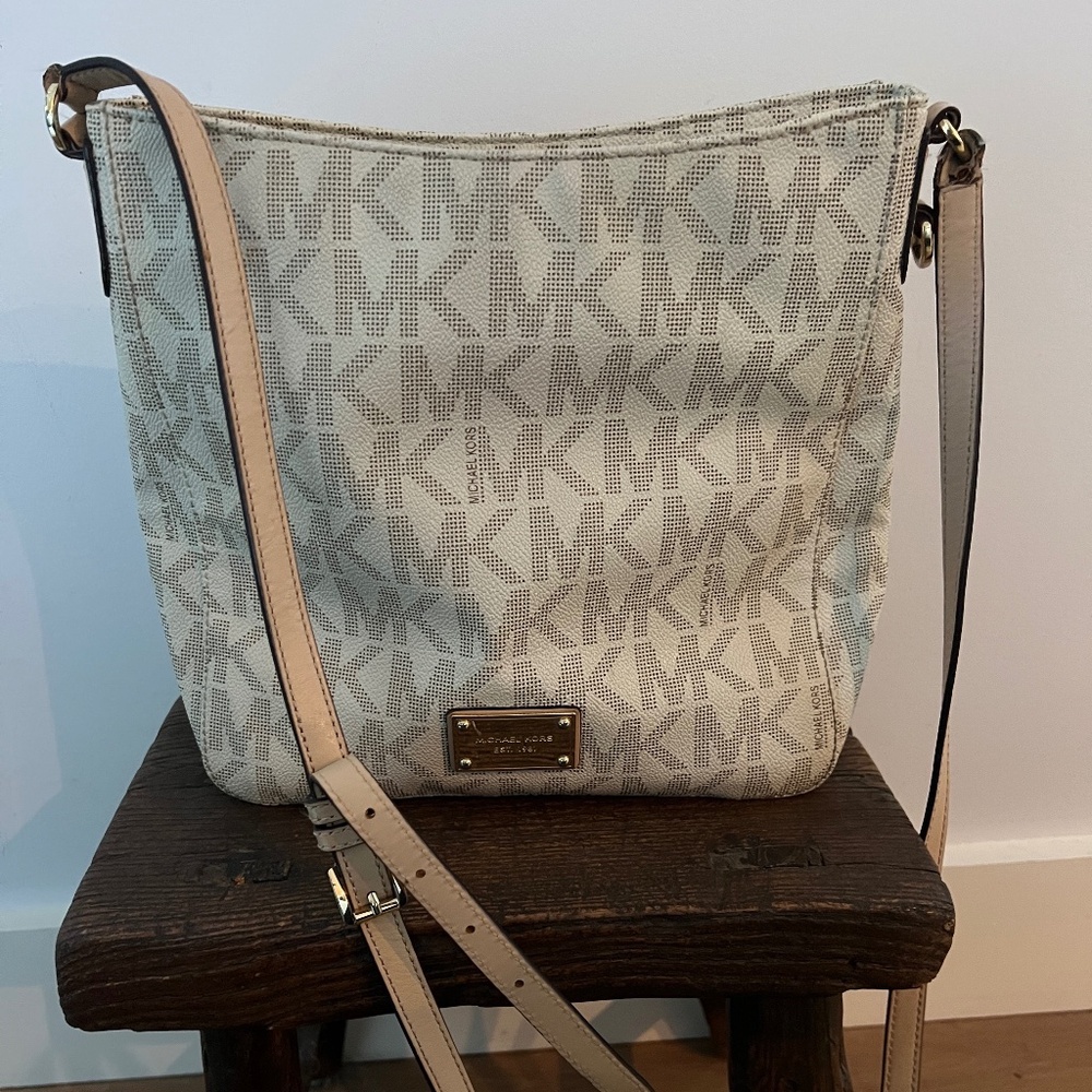 Michael Kors Jet Set Large Purse